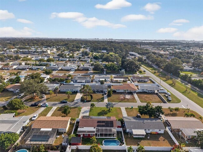 Building Photo - 11761 80th Ave