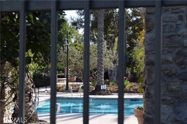 Building Photo - 303 Silk Tree