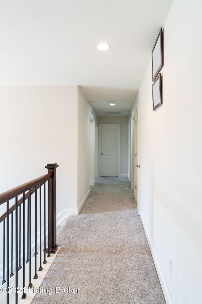 Building Photo - 213 Belden Trl