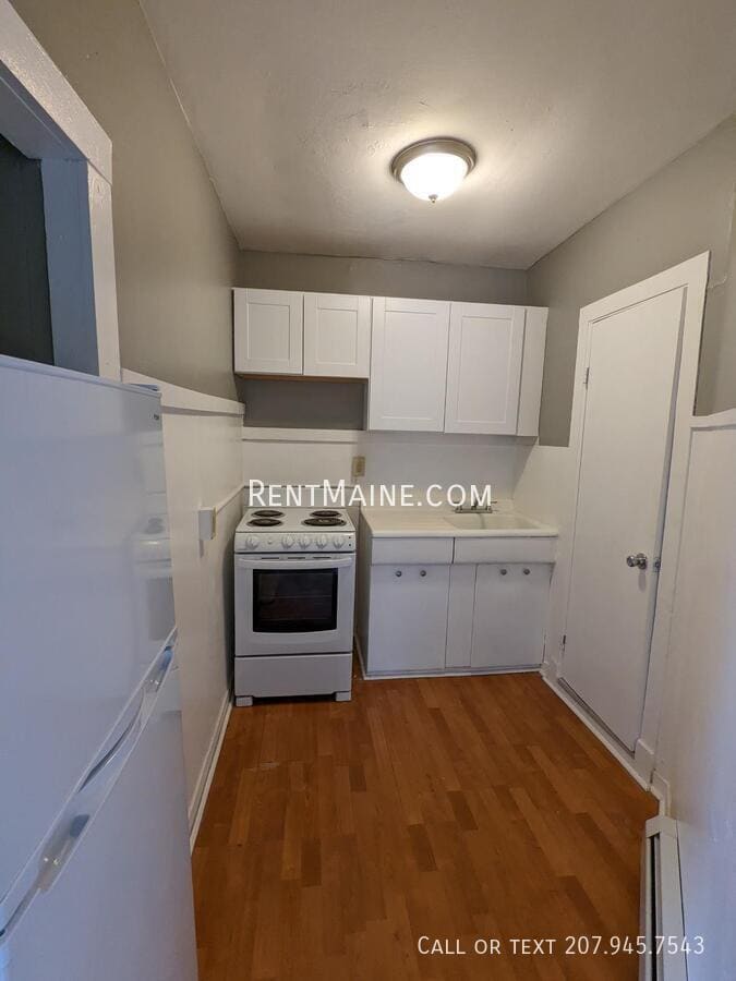 Building Photo - 378 Hammond St