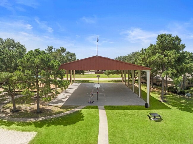 Building Photo - 10427 Lyndon Meadows Dr