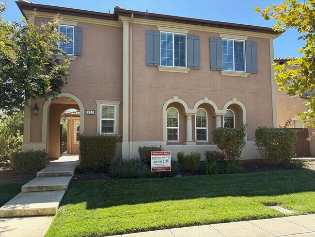 Primary Photo - Luxurious home