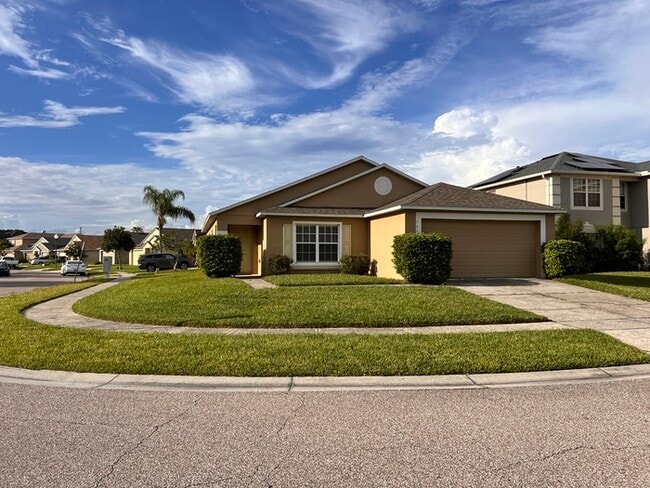 Building Photo - Waterford Chase-Osprey Ridge Community 3 B...