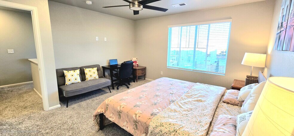 primary suite - 5051 S Robb Ct