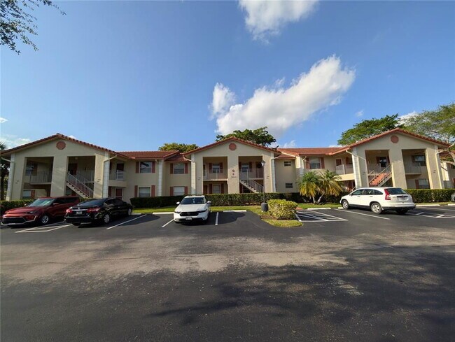 Building Photo - 3081 Holiday Springs Blvd