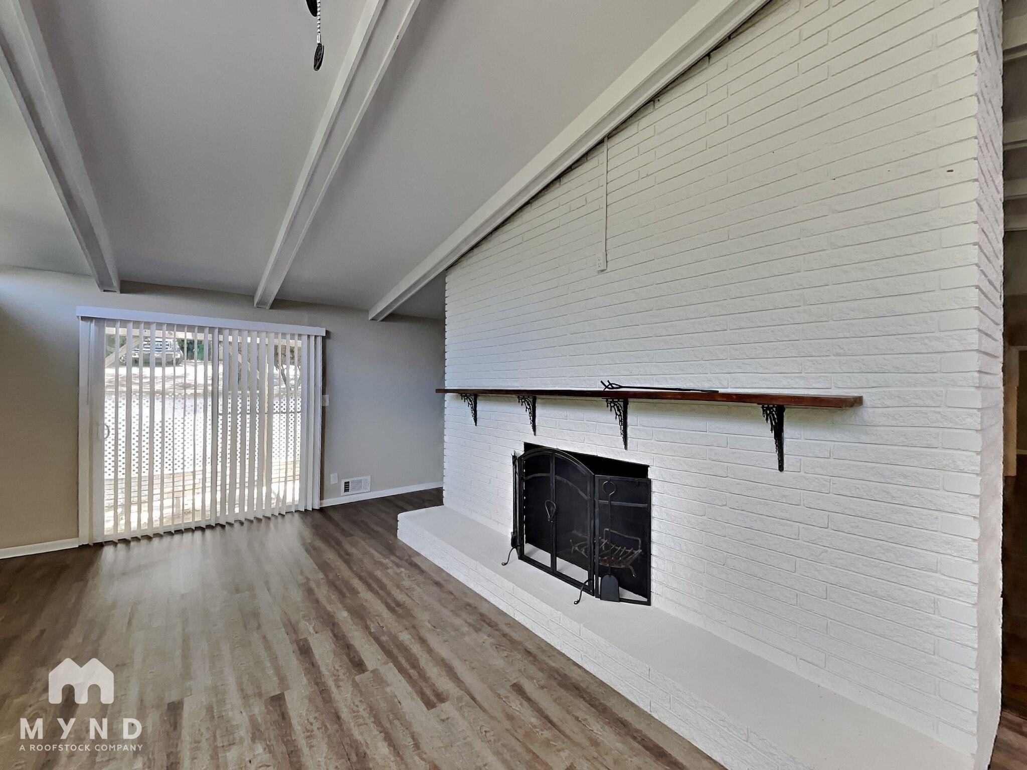 Building Photo - 1322 N Cliff Valley Way NE