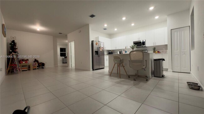 Building Photo - 17854 SW 359 Ter