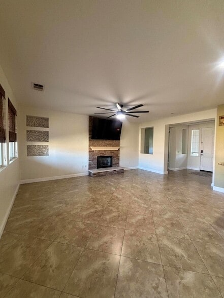 Building Photo - 82950 Vincent Dr