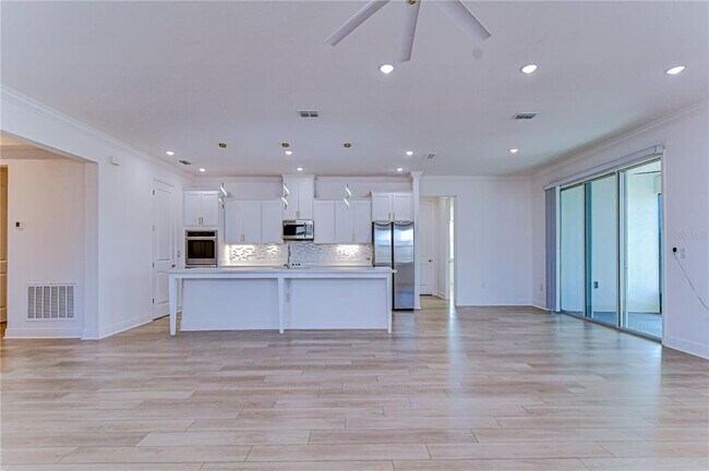 Building Photo - 10027 Dolphin Gull Cir