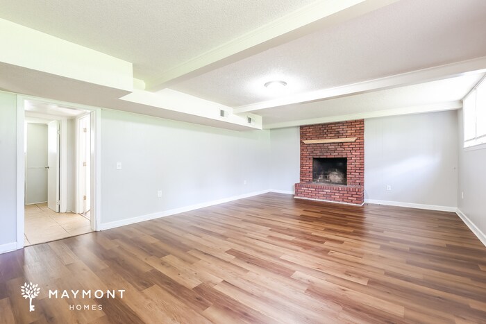 Building Photo - 12 Woodleigh Dr
