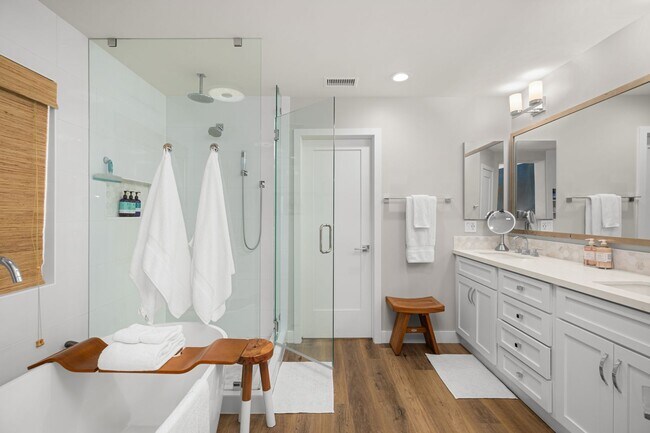 Building Photo - Coastal Retreat in La Costa - Spacious Home with Backyard Oasis