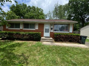 Building Photo - Welcome to Blueberry Hills located off Nicholasville Rd     20260615