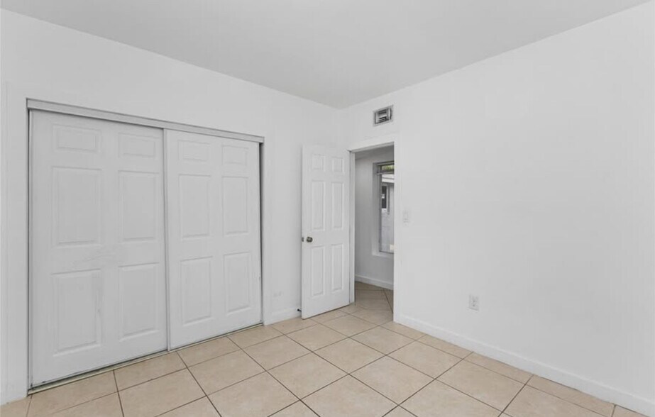 Building Photo - 251 NW 110th St