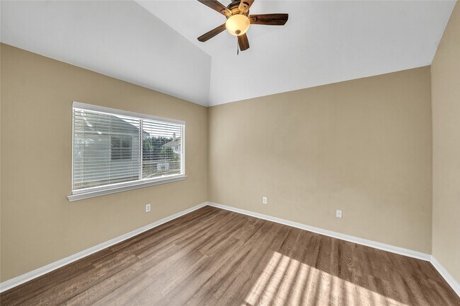 Building Photo - 6415 Coley Park