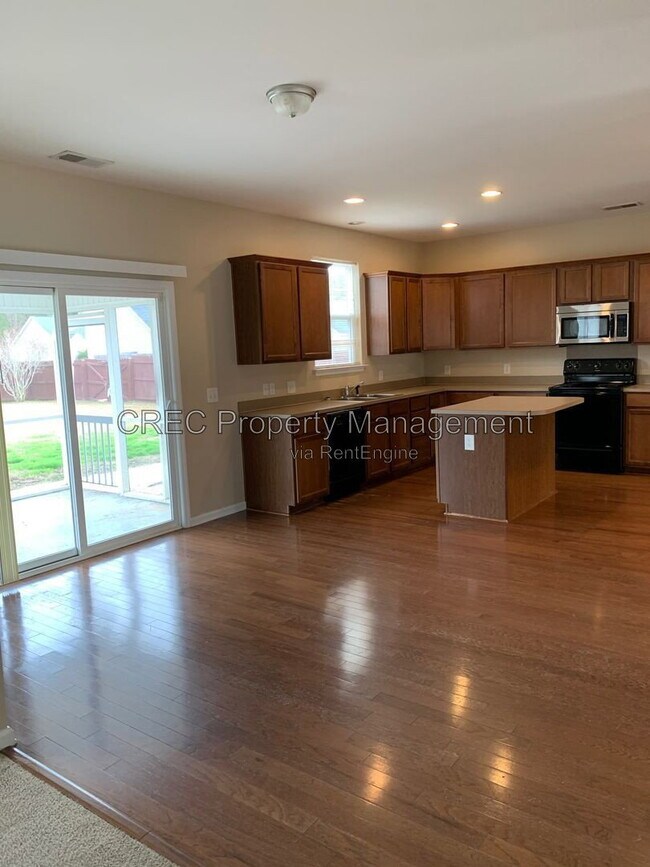 Building Photo - 1016 Bridlewood Farms Pkwy