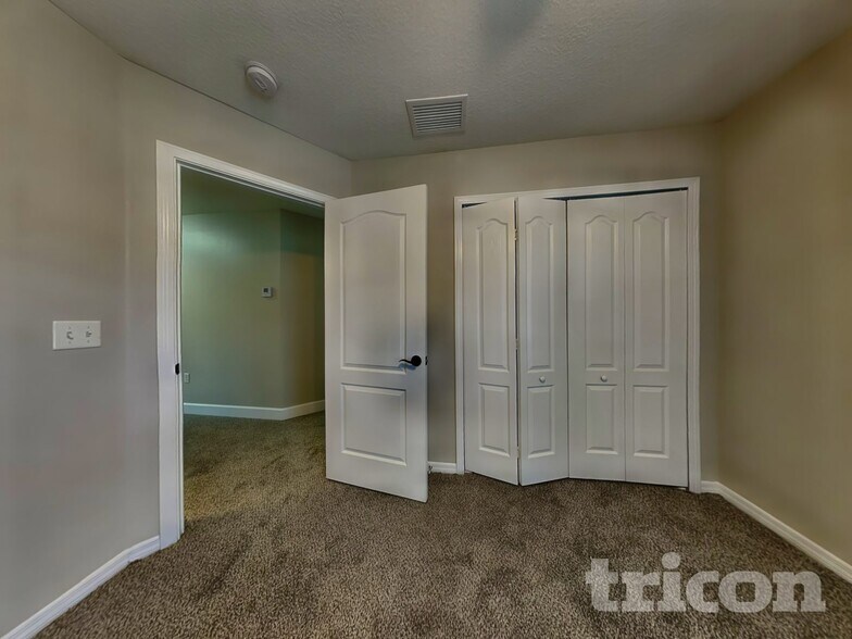 Building Photo - 15518 Telford Spring Dr