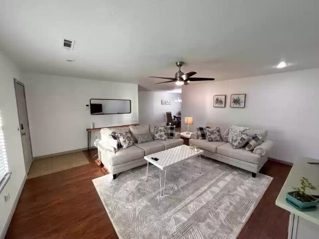 Building Photo - 1977 W Deane St