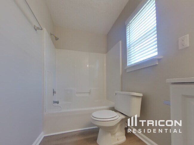 Building Photo - 3015 Brass Dr