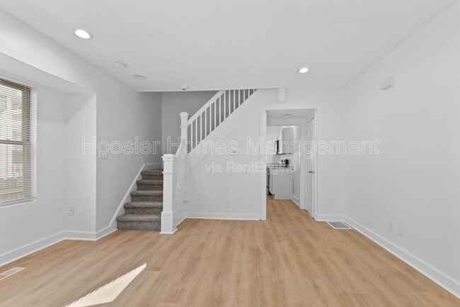 Building Photo - 2918 Ruckle St