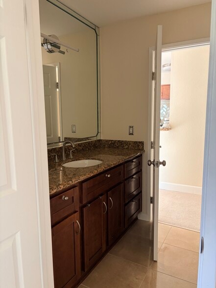 Building Photo - 590 El Dorado Ave