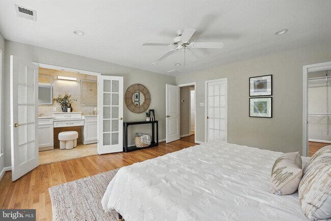 Building Photo - 8121 Briar Creek Dr