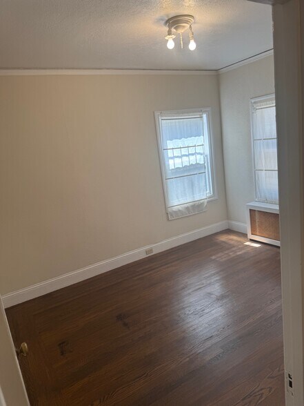 Building Photo - 287 41st St