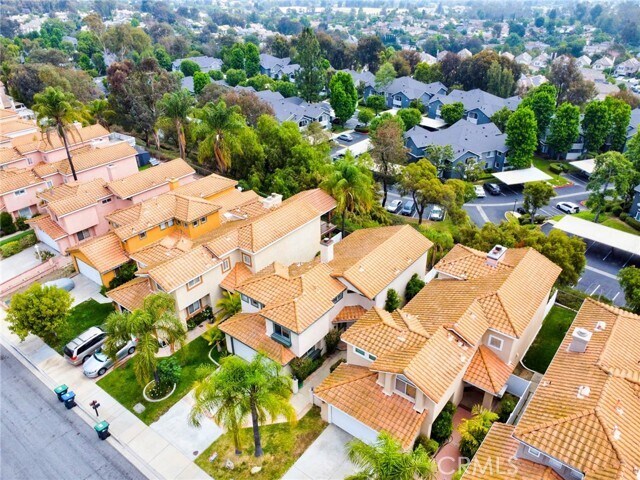 Building Photo - 15737 Altamira Dr