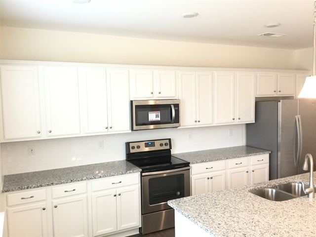 Building Photo - 124 White Ash Drive