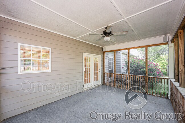 Building Photo - 205 Stonehaven Trace