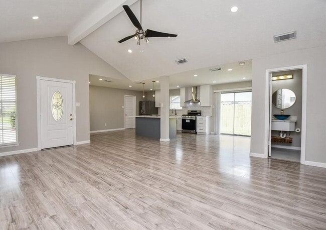Building Photo - 2810 Dove Country Dr