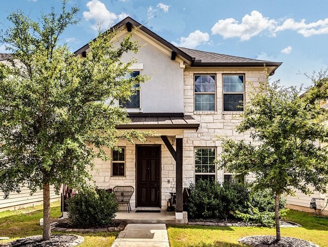 Primary Photo - Beautiful and Contemporary 3 BR / 2.5 BA H...