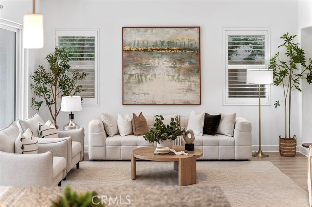 Building Photo - 105 Shear