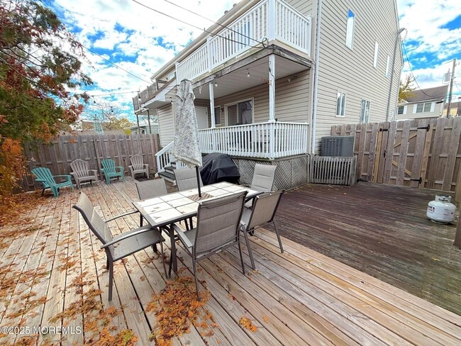 Building Photo - 106 Trinidad Ave