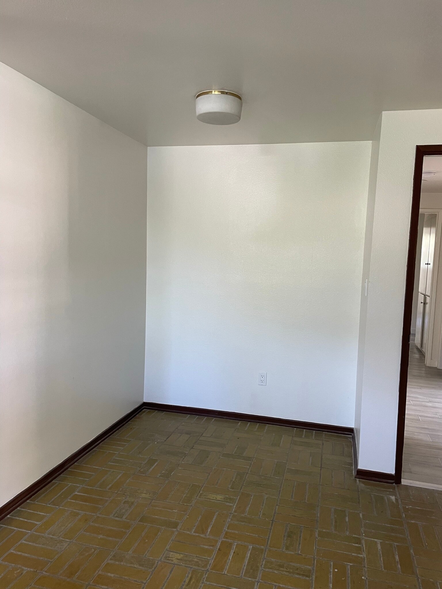 Kitchen Breakfast Nook - 6052 Pat Ave