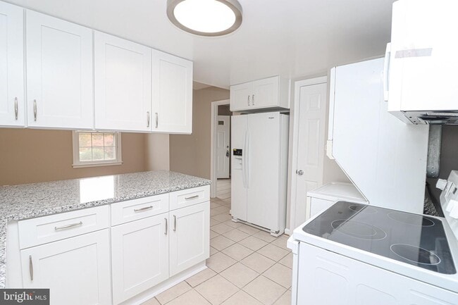 Building Photo - 1045 Brixton Ct