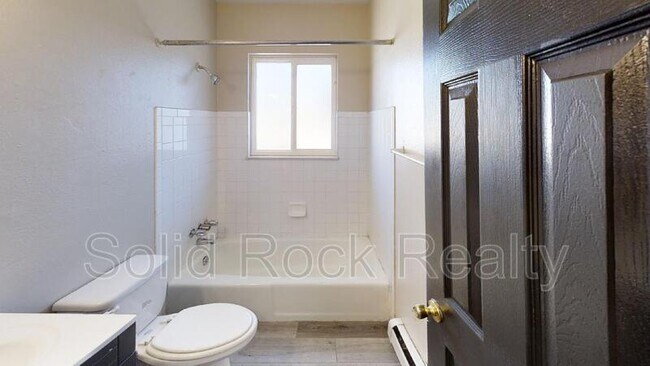 Building Photo - 357 Gahart Dr