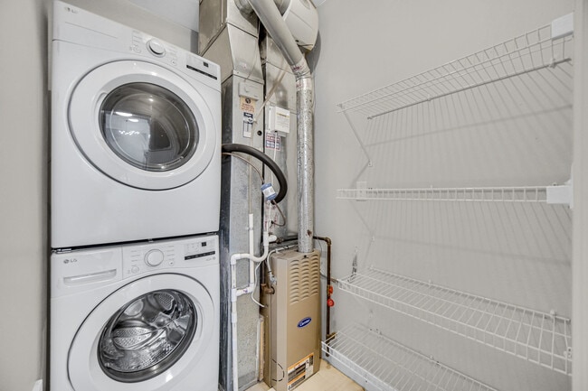 Building Photo - 9400 S 79th Ave