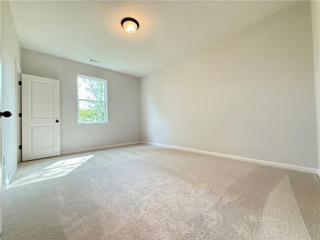 Building Photo - 1487 Ridge Rd