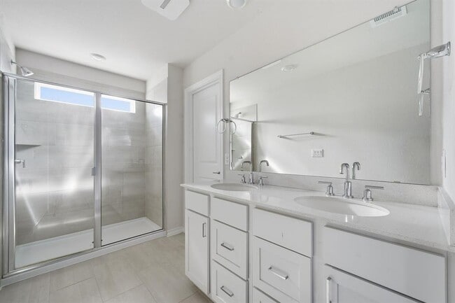 Building Photo - 4806 Plum Peach Bend