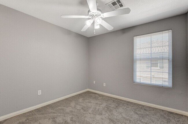 Building Photo - 3909 Sweet Pine St
