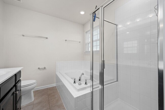 Building Photo - Smithfield Home