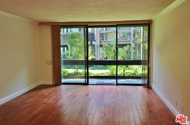 Building Photo - 7765 W 91st St