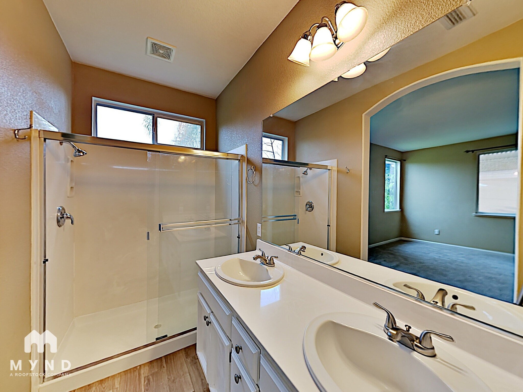 Building Photo - 133 Bridgeway Ct