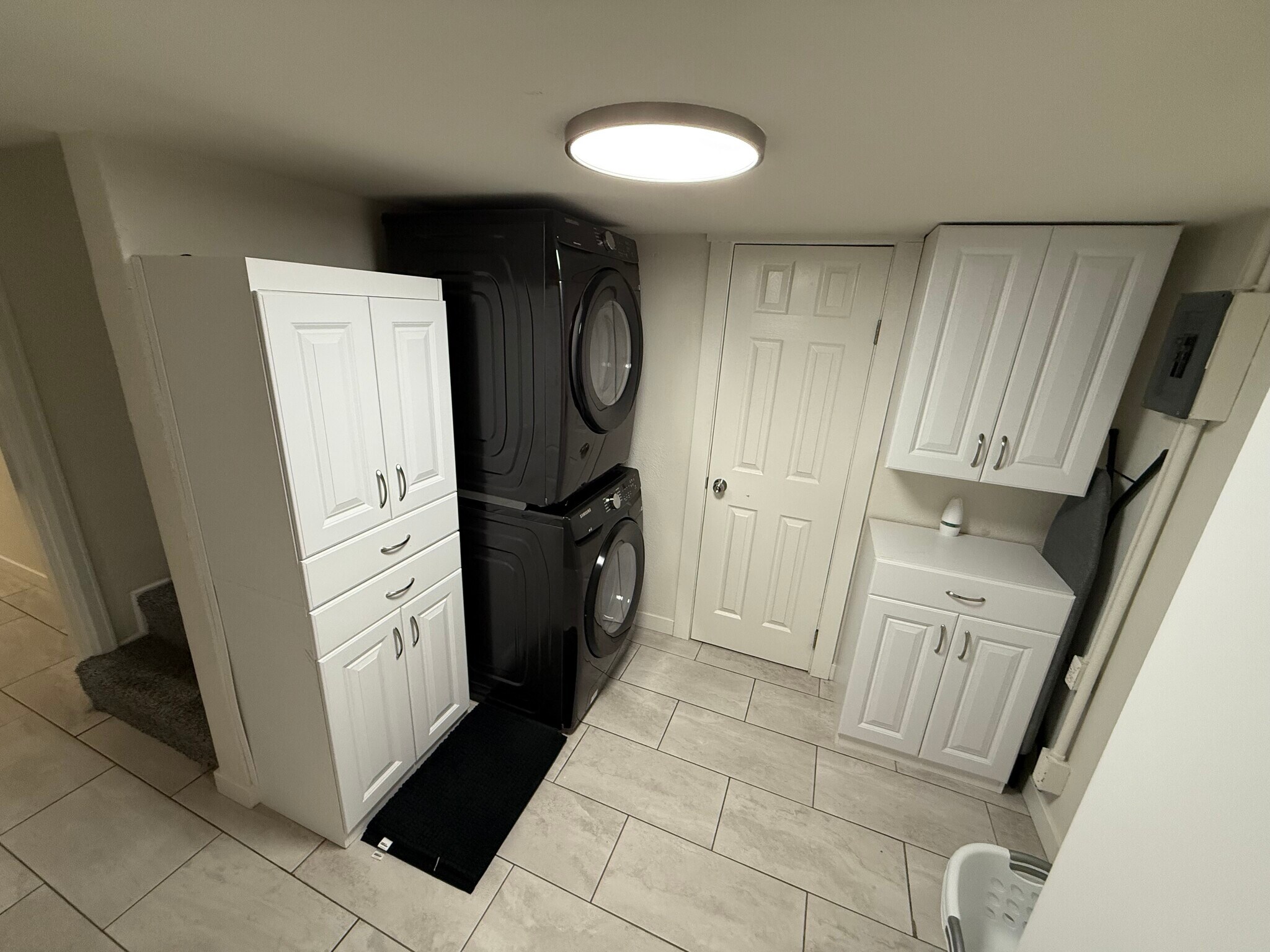 Building Photo - 1124 S Powerline Rd