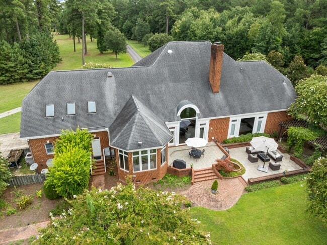 Building Photo - 450 Cox Rd