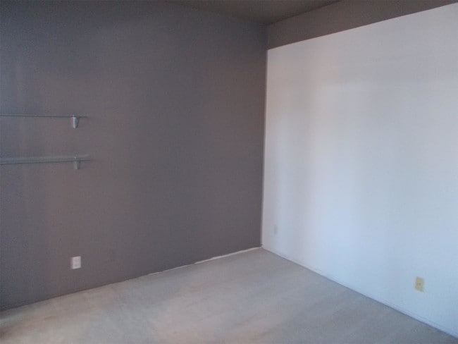 Building Photo - 16912 Sims Lane