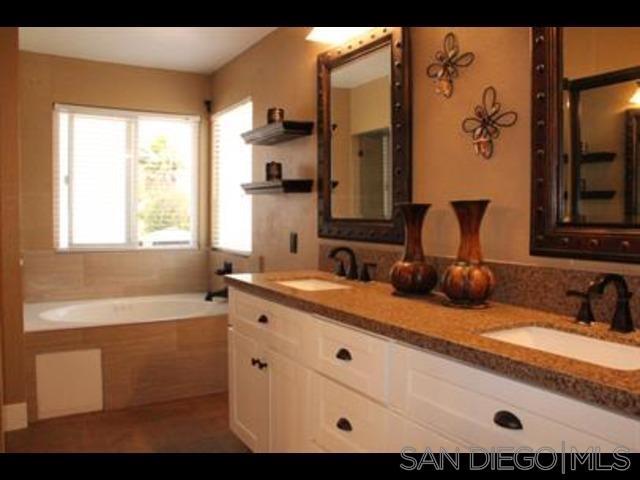 Building Photo - 1754 Hapton Ct