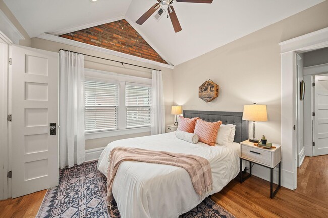 Building Photo - 503 S 3rd St