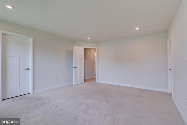 Building Photo - 1050 Moscariello Ln