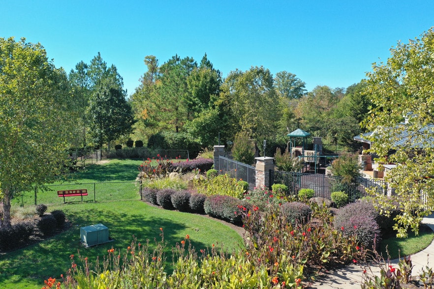 Windsor Upon Stonecrest 4229 Stonecrest Dr Burlington NC 27215